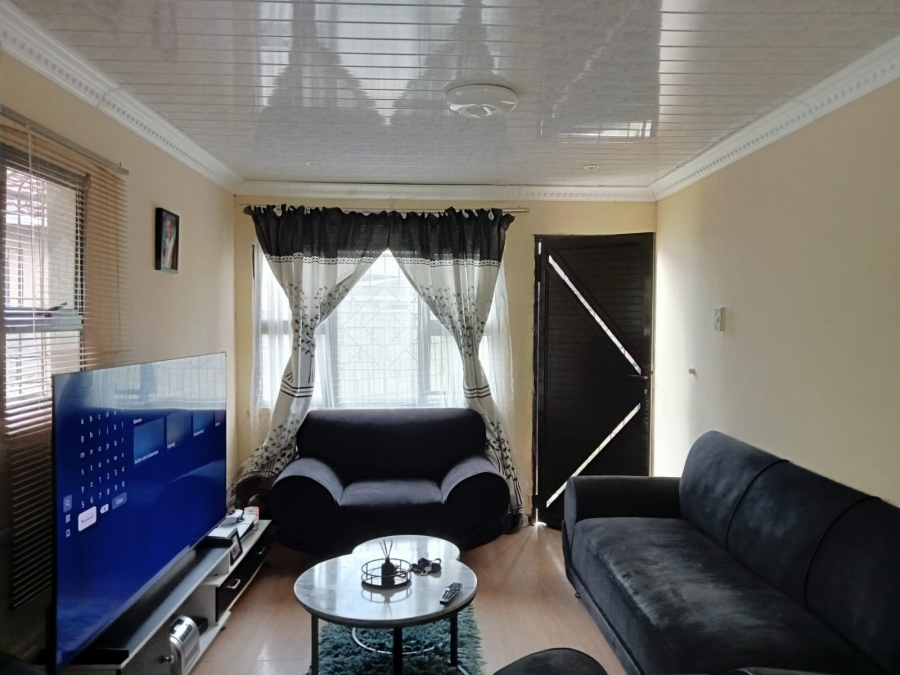 2 Bedroom Property for Sale in Amalinda Eastern Cape